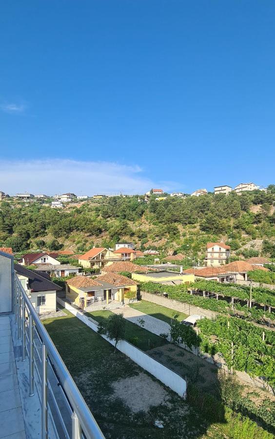 Hotel Nicola Lezhe Bagian luar foto