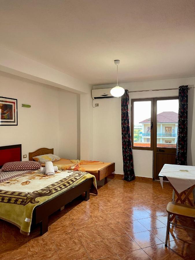 Hotel Nicola Lezhe Bagian luar foto